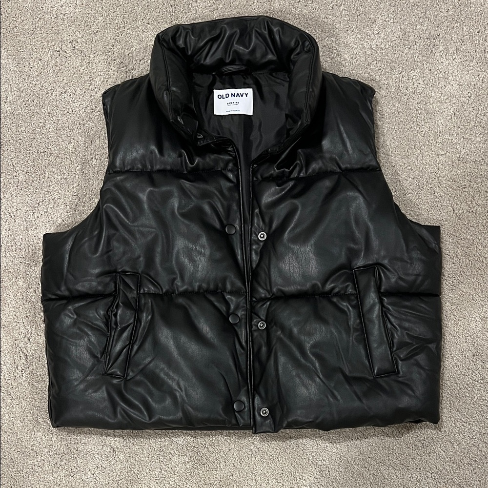 Old Navy Sleek Black Puffer Vest